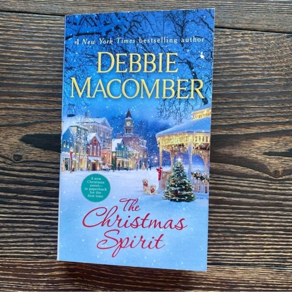The Christmas Spirit by Debbie Macomber New York Times Bestseller Guc‎